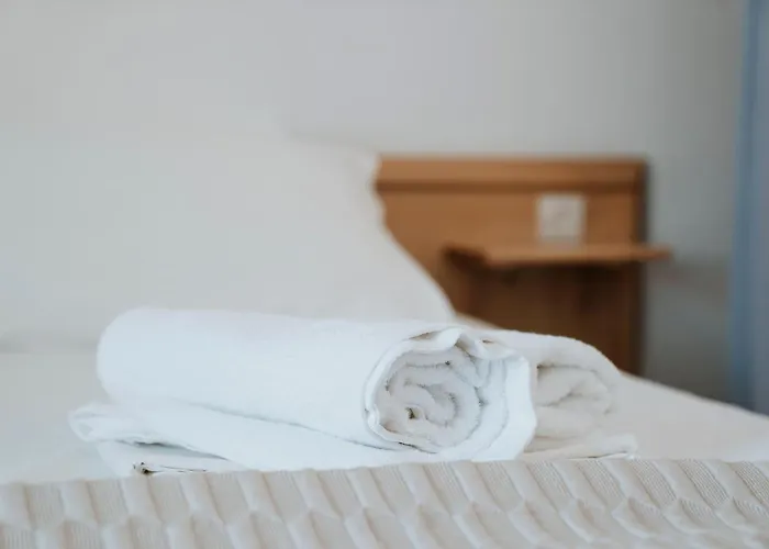 Bofor & Aparthotel Livadakia