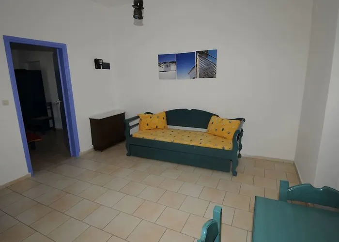 Bofor & Aparthotel Livadakia