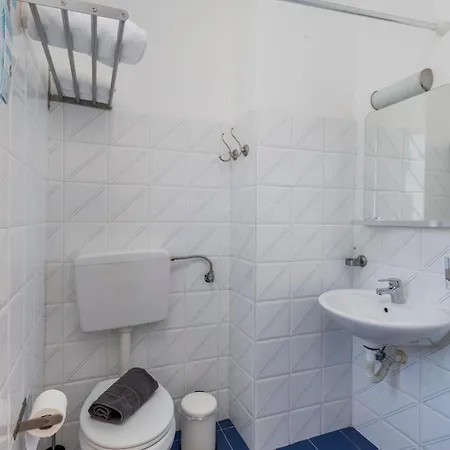 Bofor & Aparthotel Livadakia