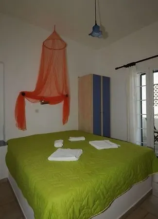 Bofor & 2* Livadákia